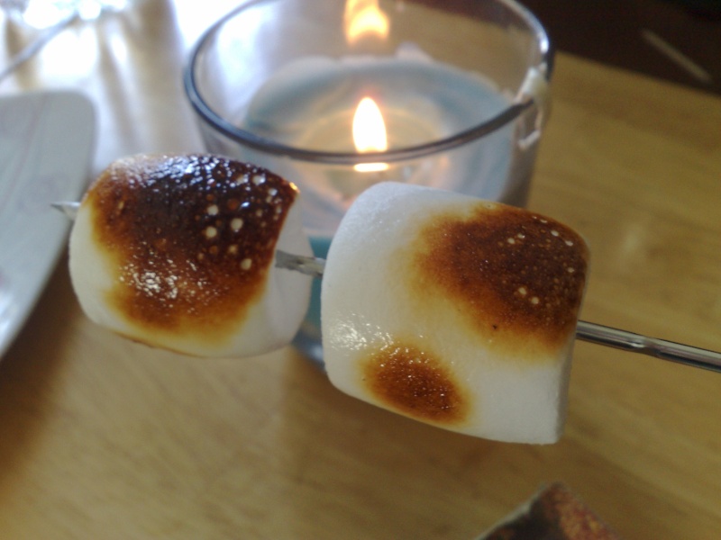 Marshmallow grillé Oum Yusuf et ses recettes Comment faire un bon marshamallow grillé Le blog où on